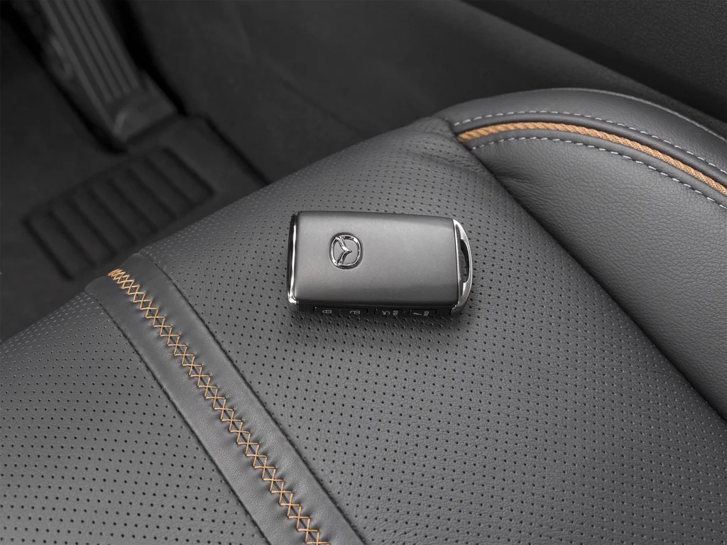 Used 2025 Gray Mazda Premium Plus image 38