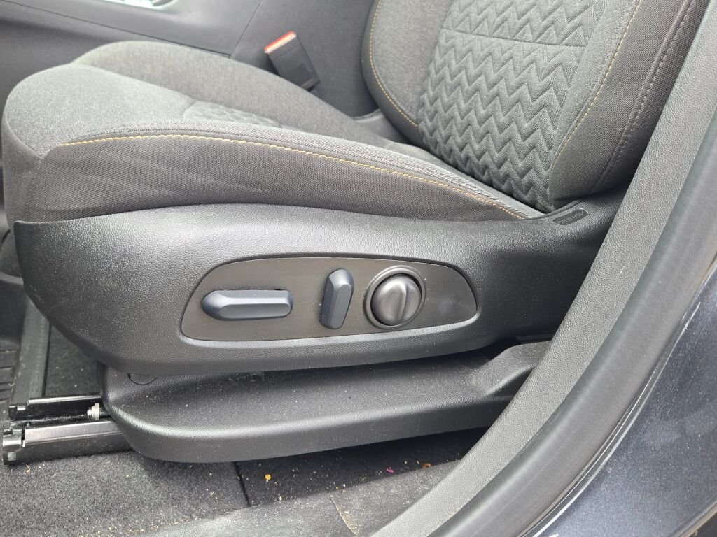 Used 2023 Gray Chevrolet LT image 23
