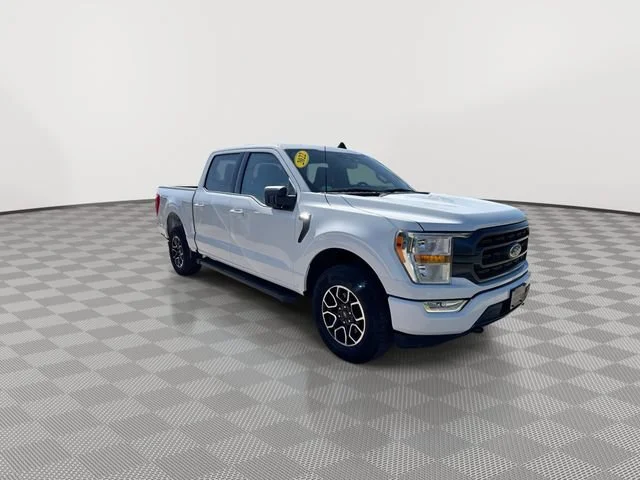 Used 2022 White Ford XL image 2