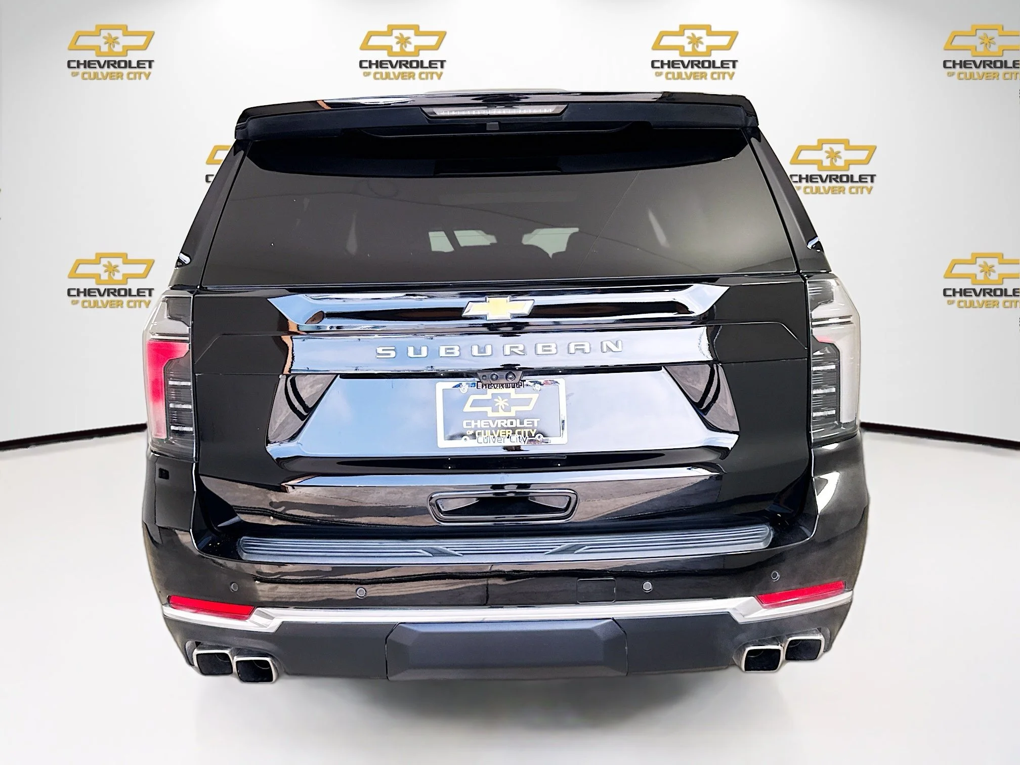 Used 2025 Black Chevrolet High Country image 7