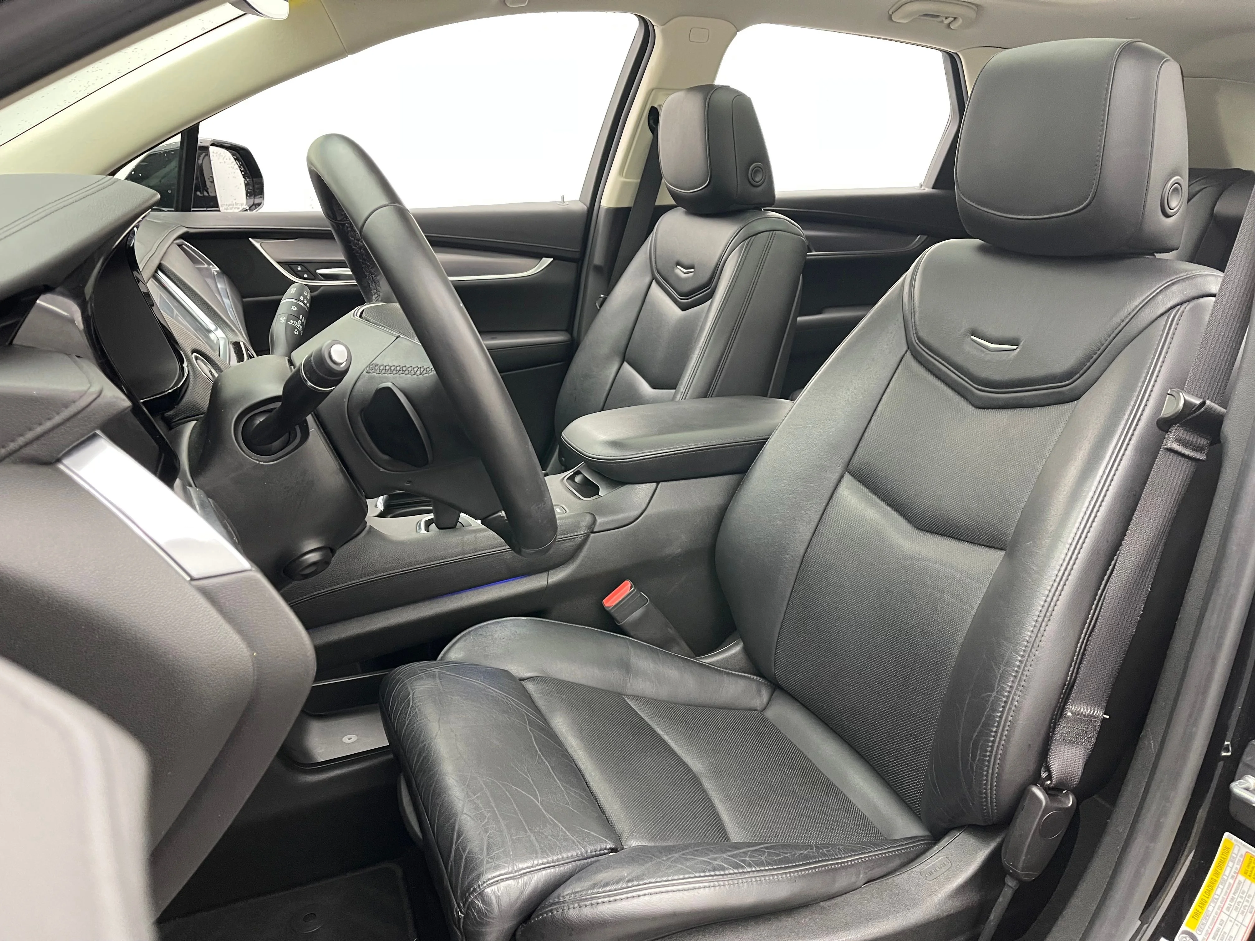 Used 2017 Stellar Black Metallic Cadillac Luxury image 18