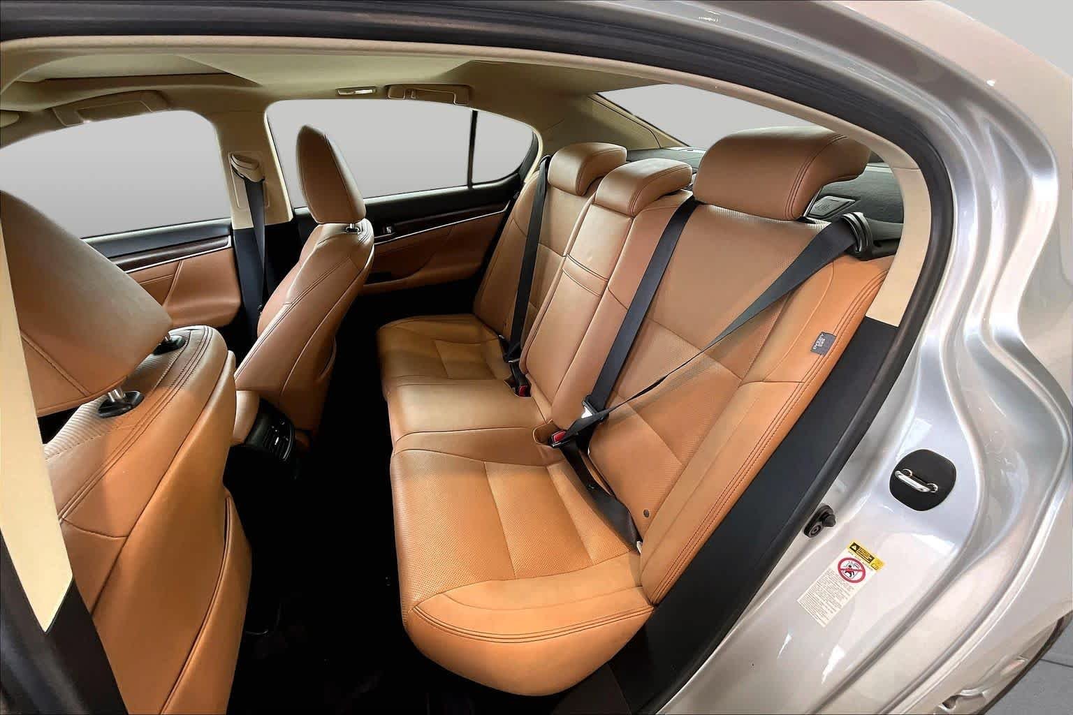 Used 2013 Liquid Platinum Lexus  image 22