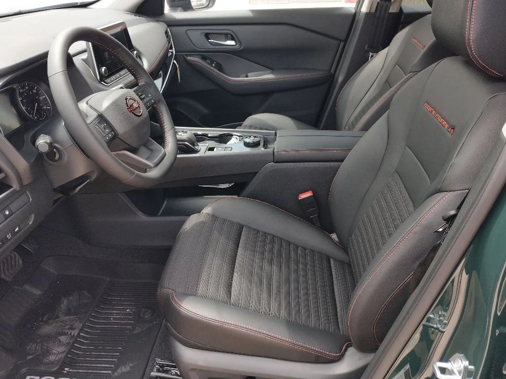 New 2026 Obsidian Green Pearl Nissan Rock Creek® image 15