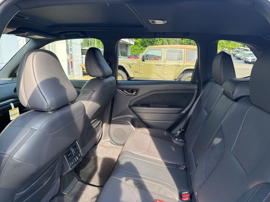Used 2025 Gray Subaru Touring image 7