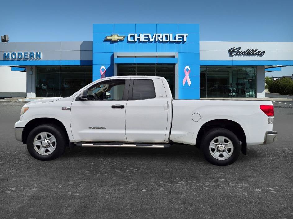 Used 2013 White Toyota GRADE image 2