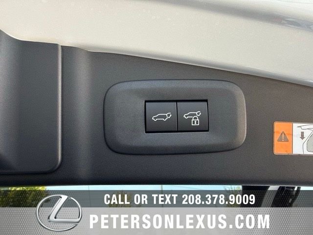 New 2026 Oxygen White Lexus  350e image 19