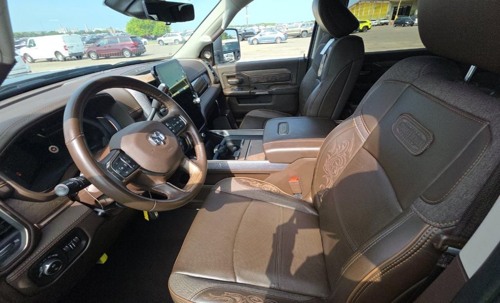 Used 2025 Black Ram Limited image 5