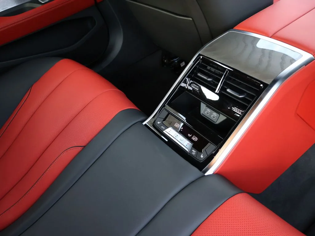 2026 BMW 8 Series 840i - Photo 37