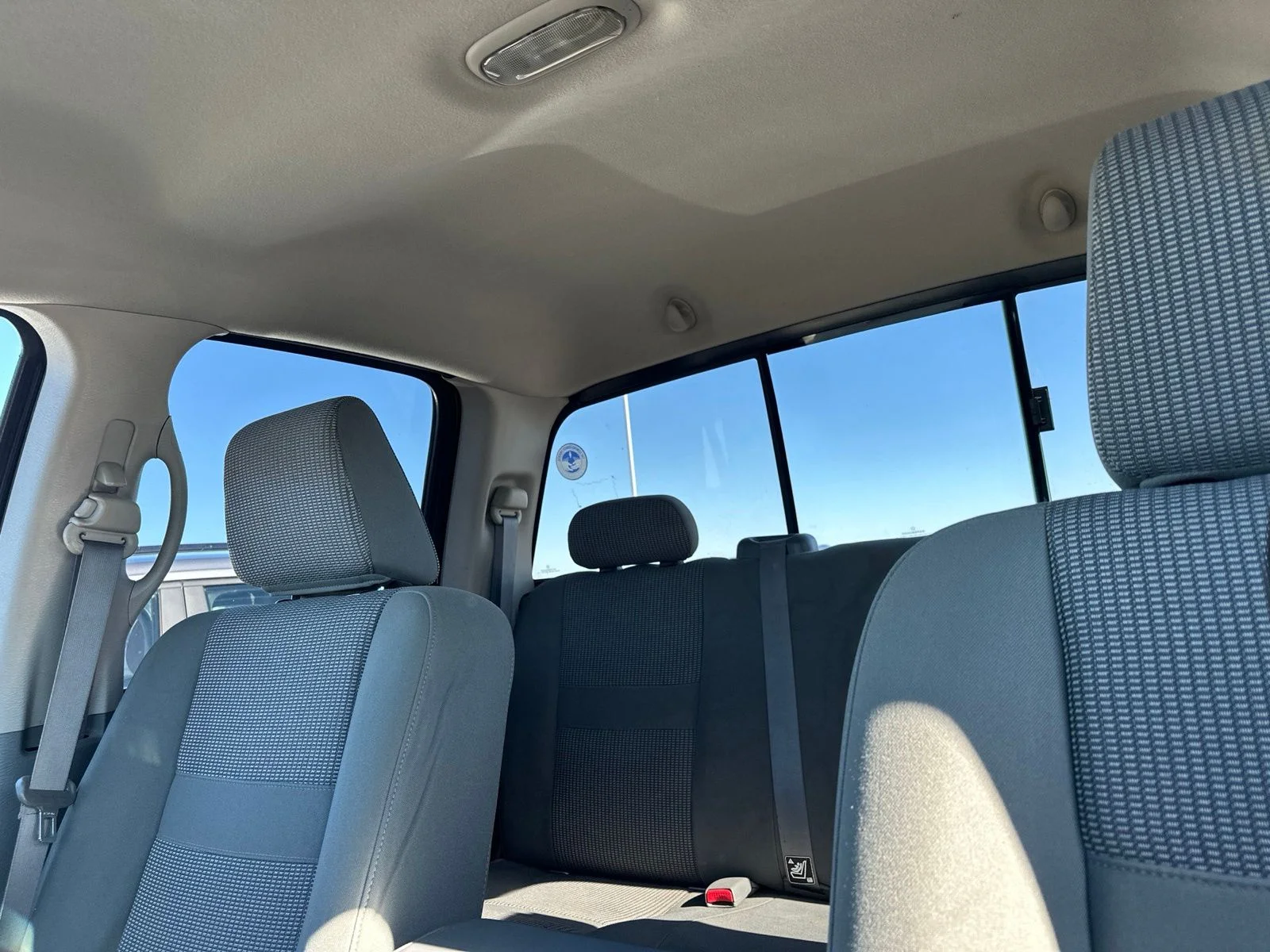 Used 2006 Black Dodge SLT image 7