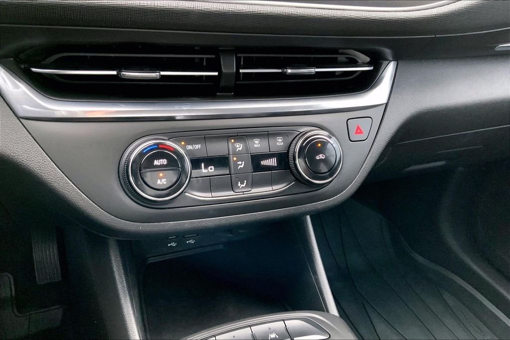 Used 2024 Summit White Buick Preferred image 30