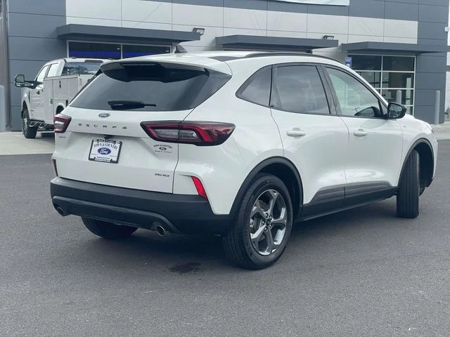 Used 2025 Star White Ford ST-Line image 3