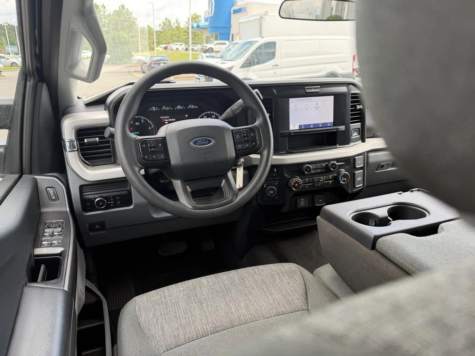 Used 2025 Oxford White Ford XLT image 20