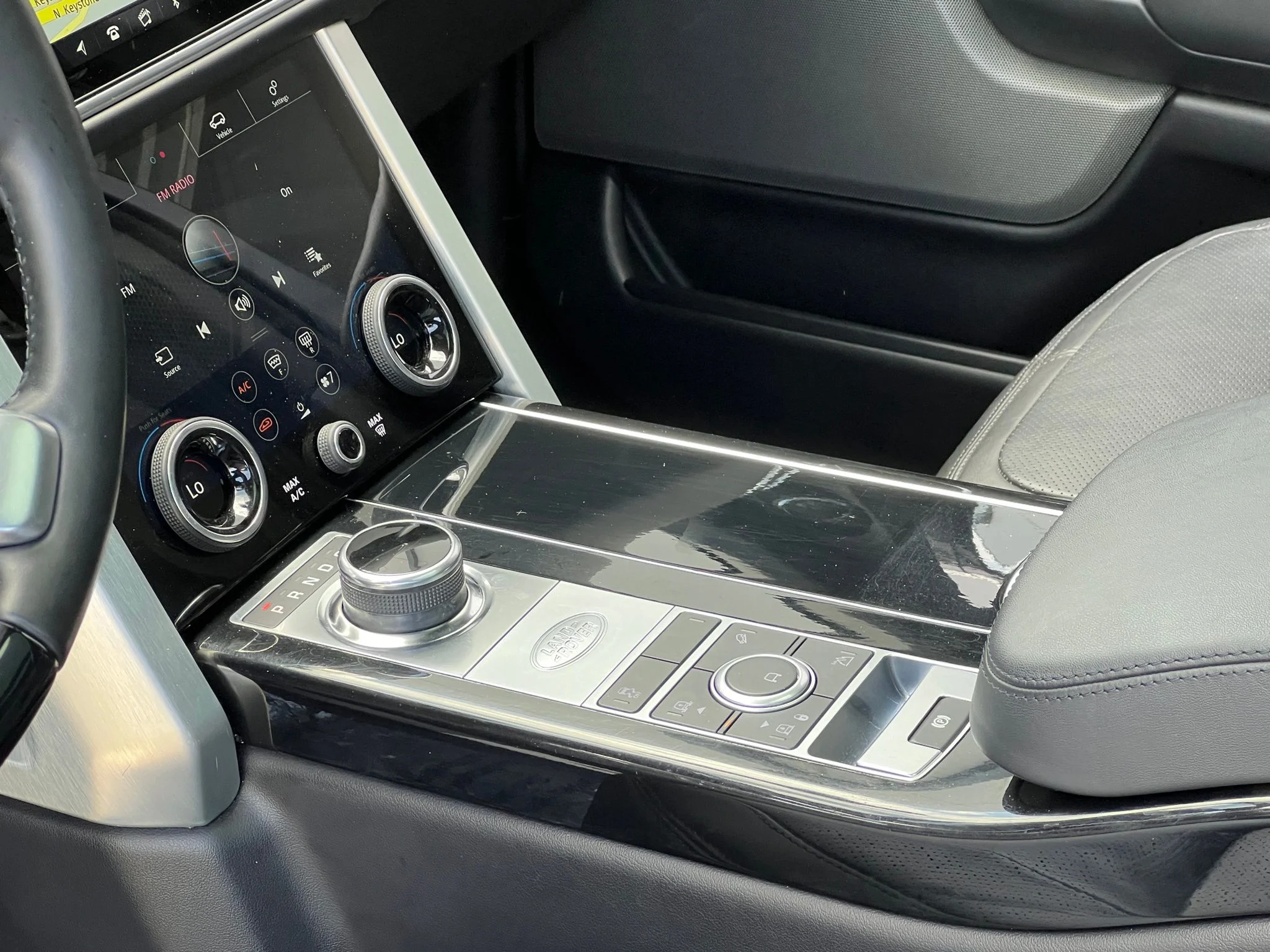 Used 2022 Gray Land Rover Westminster image 35