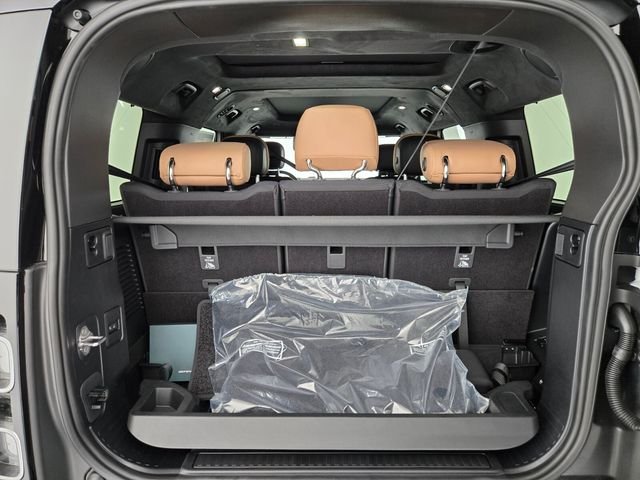 2025 Land Rover Defender V8 - Photo 15