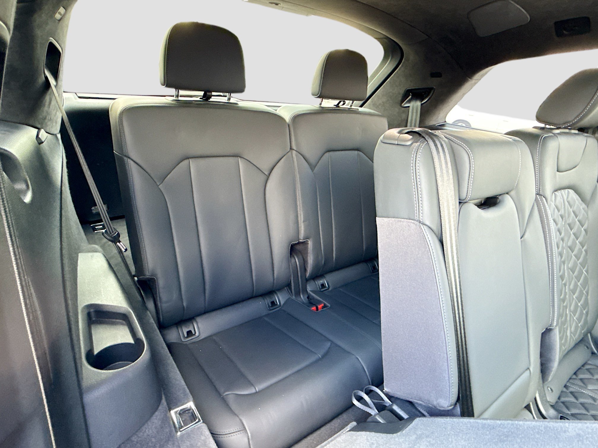 Used 2021 Silver Audi Prestige image 22