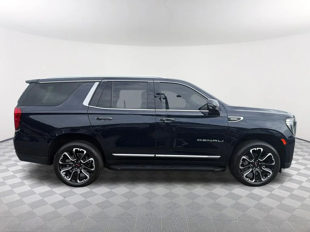 Used 2023 Blue GMC Denali image 4