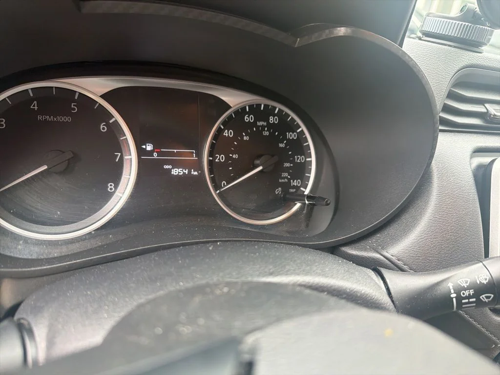 Used 2025 White Nissan 1.6 S image 4