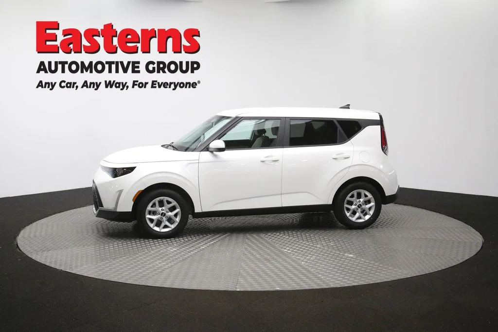 Used 2025 White Kia LX image 57