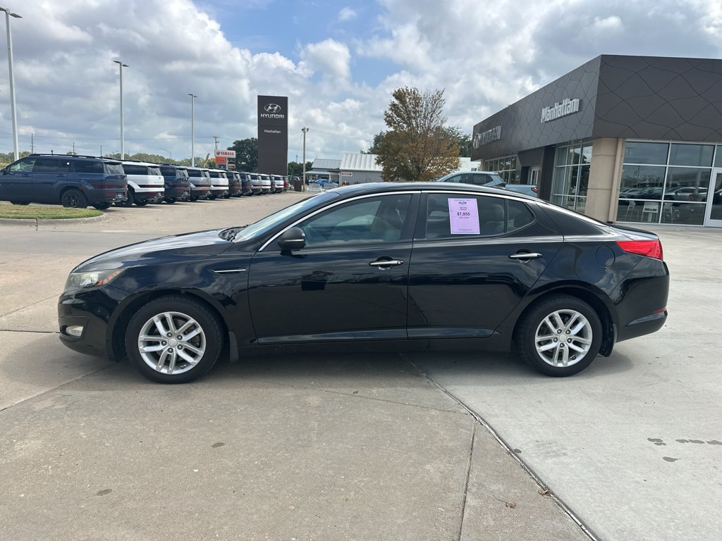 Used 2013 Ebony Black Kia LX image 8