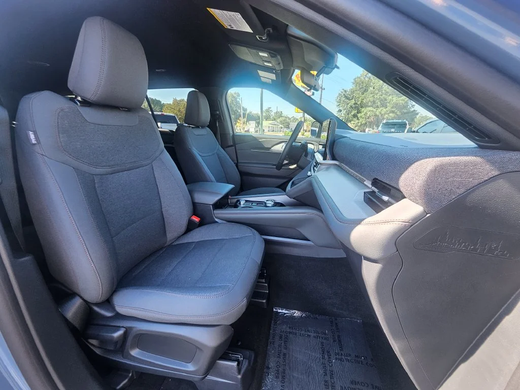 New 2027 Vapor Blue Metallic Ford Active image 27