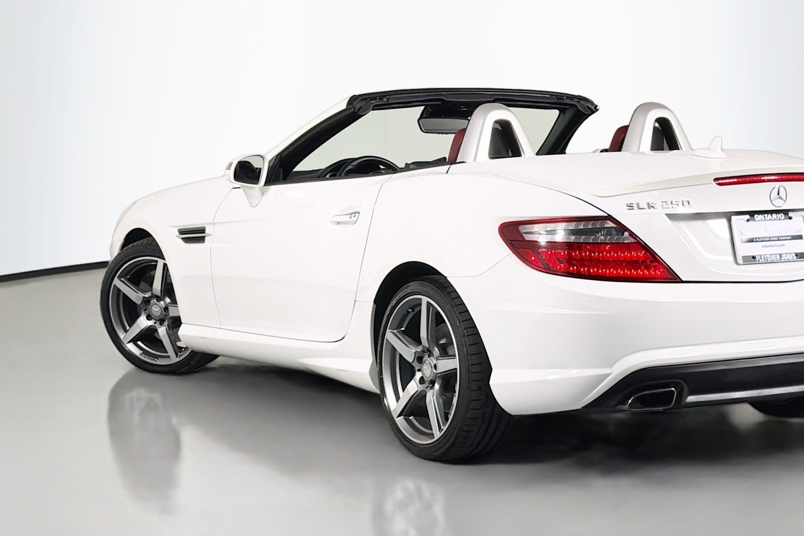 Used 2015 Polar White Mercedes-Benz 250 image 15