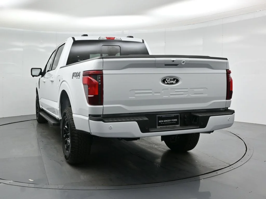 New 2026 Oxford White Ford XLT image 26