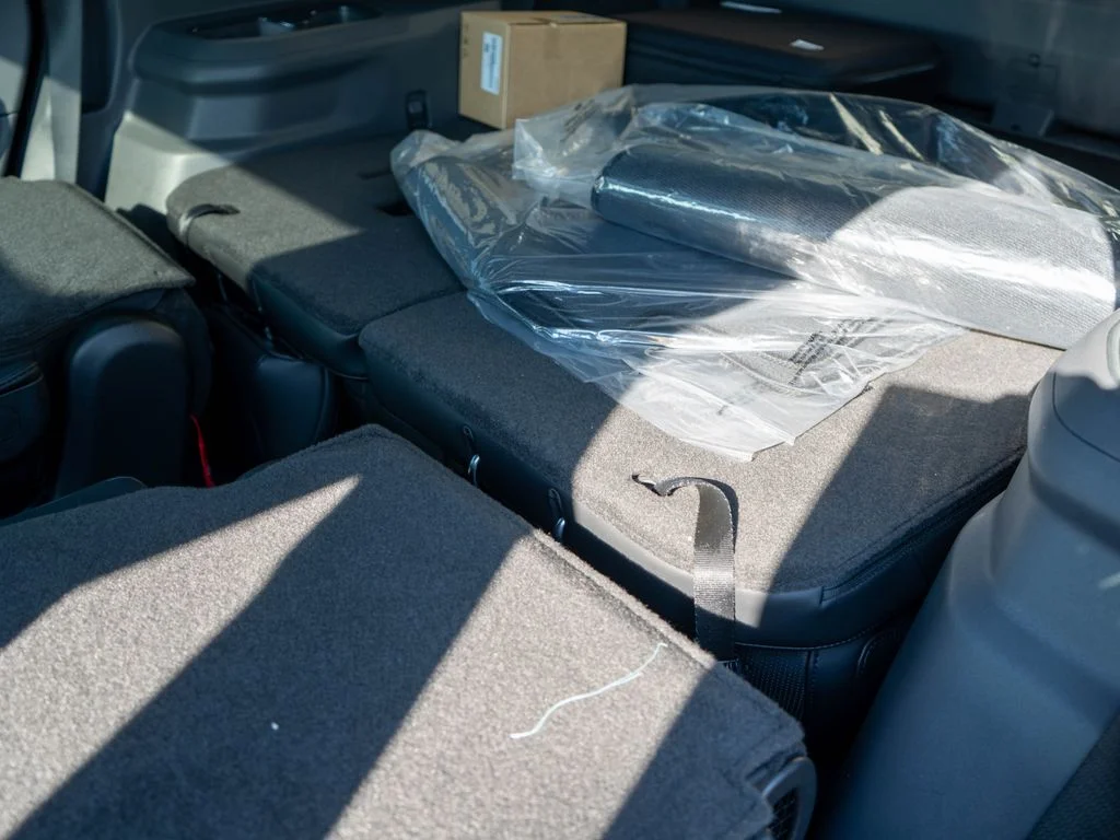 New 2026 Wolf Gray Kia Land AWD image 13