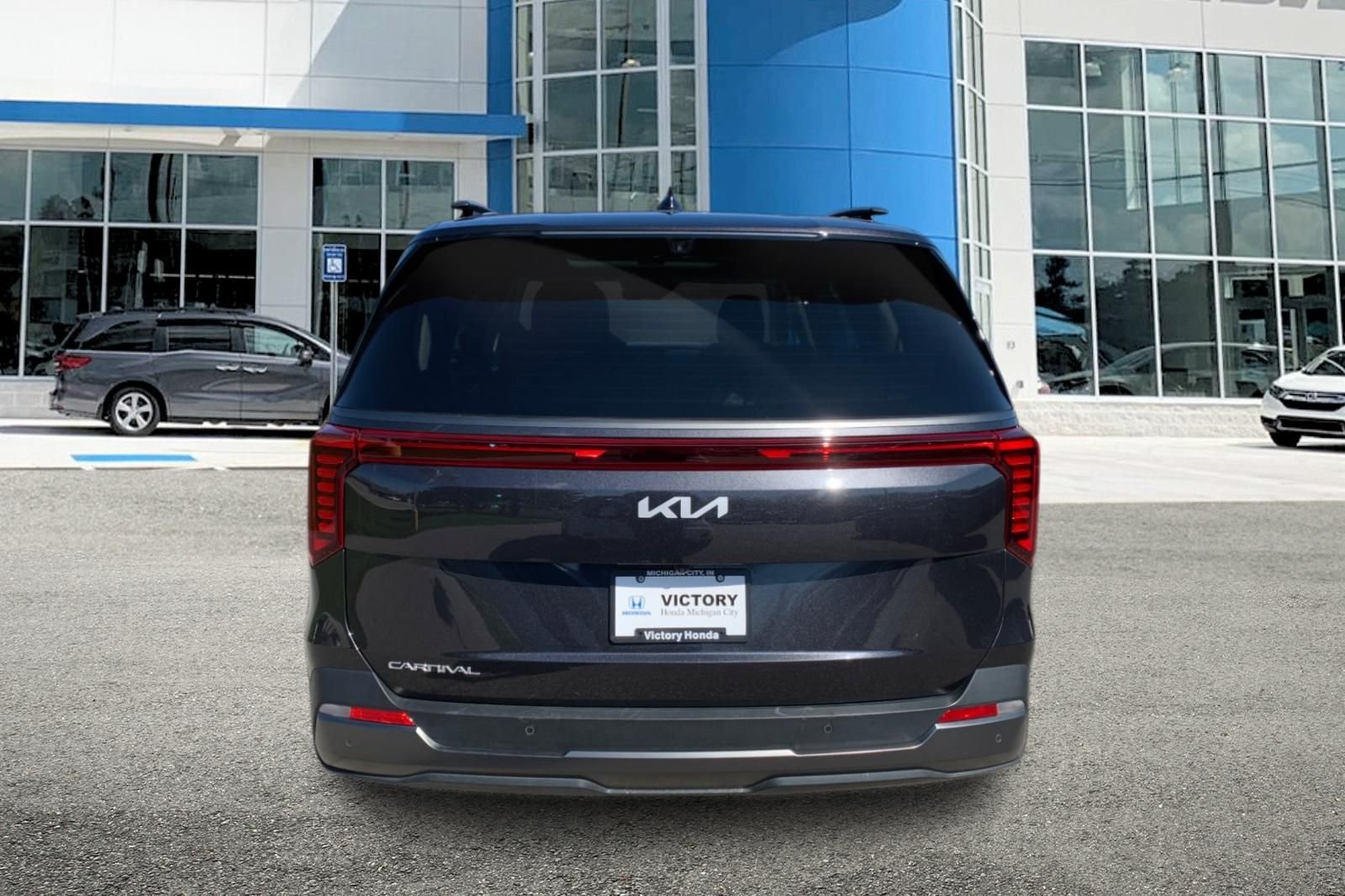 Used 2025  Kia SX Prestige image 4