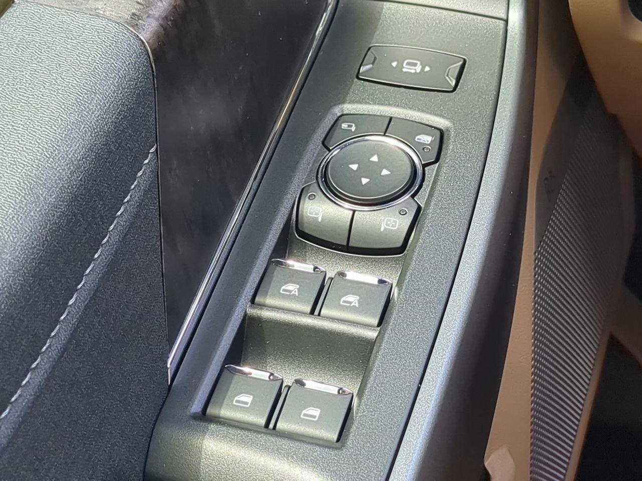 2025 Ford F-350 Super Duty Lariat - Photo 25