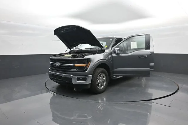Used 2024 Gray Ford XLT image 21