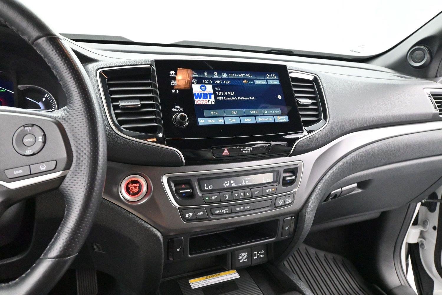 Used 2023 Platinum White Pearl Honda EX-L image 18