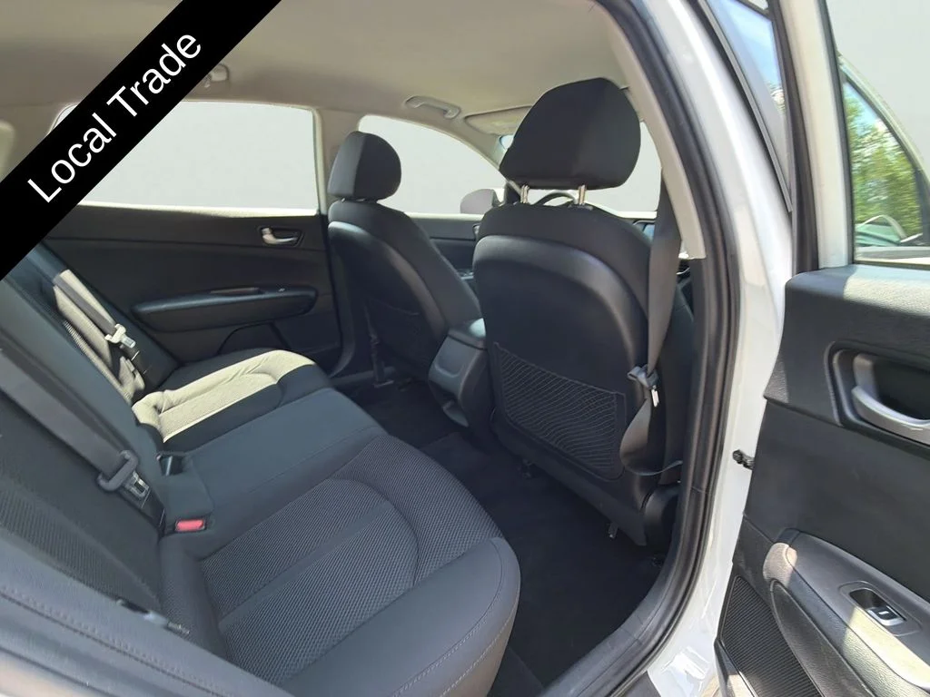Used 2019 Snow White Pearl Kia LX image 15