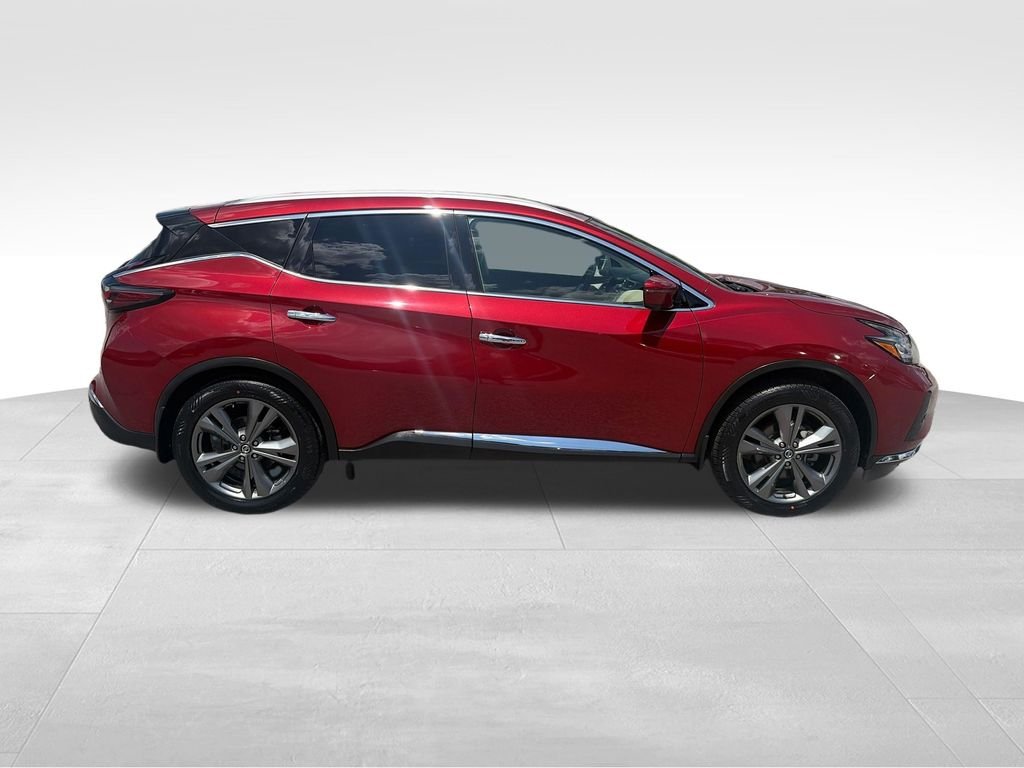 Used 2020 Cayenne Red Metallic Nissan Platinum image 7