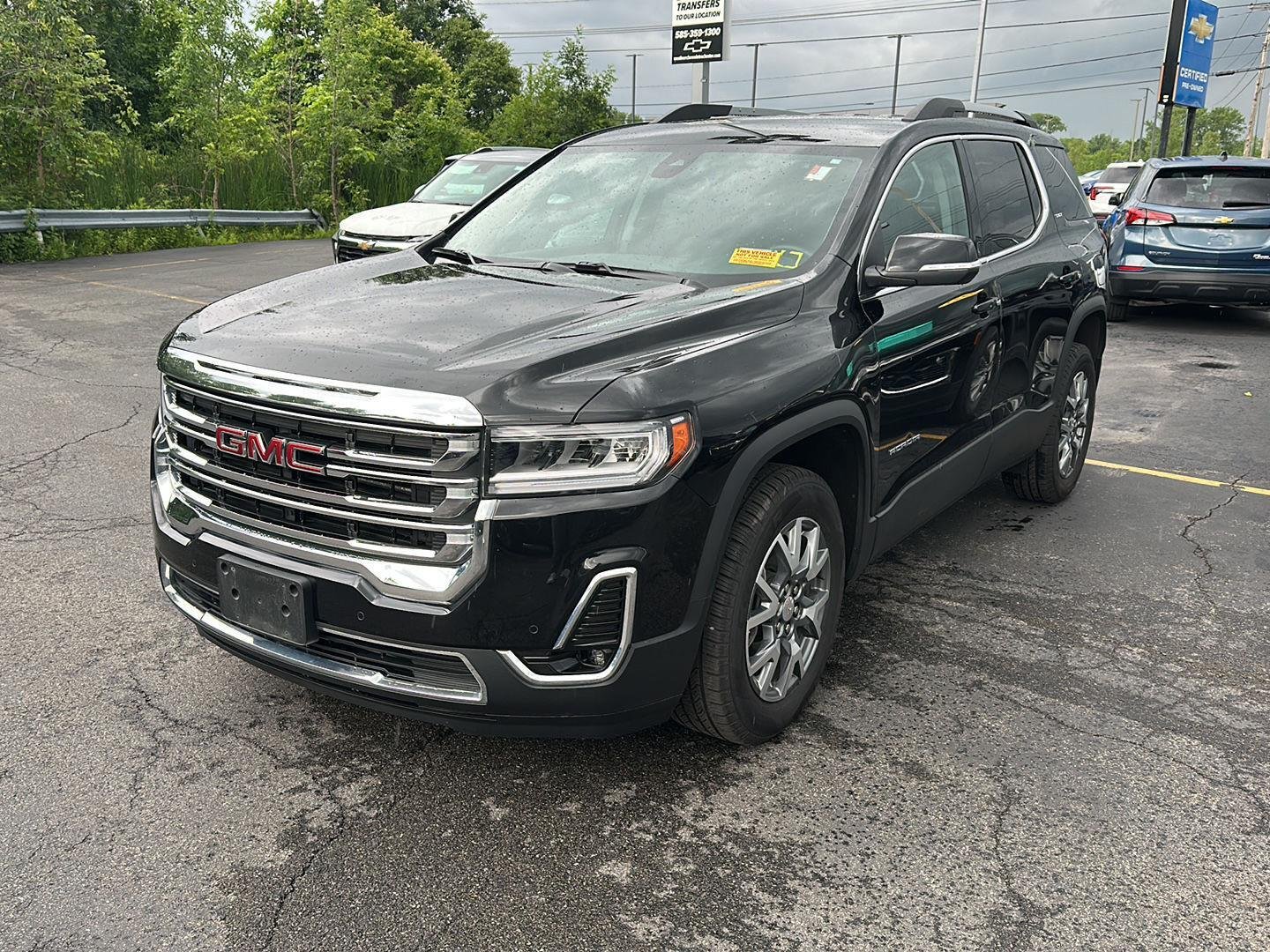 Used 2023 Ebony Twilight Metallic GMC SLT image 5