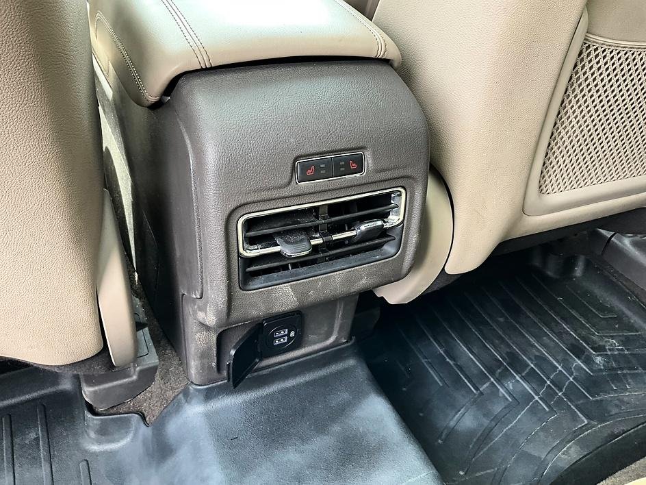 Used 2020 Black Lincoln Standard image 28