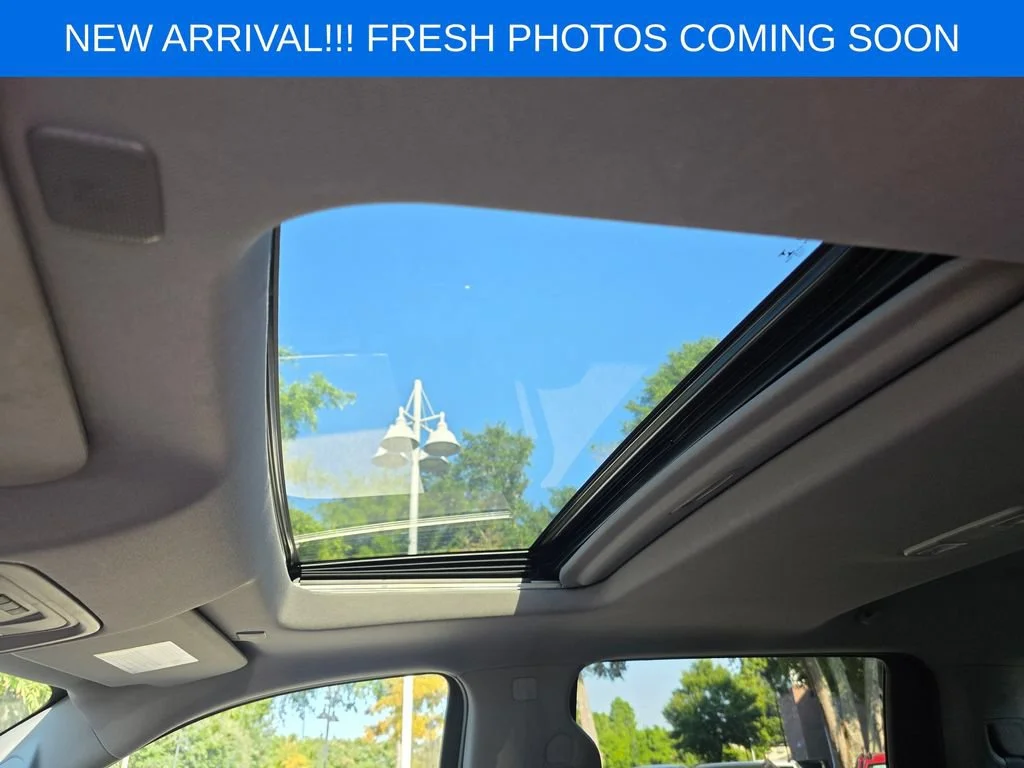 Used 2019 SILVER ICE METALLIC Chevrolet LTZ image 10