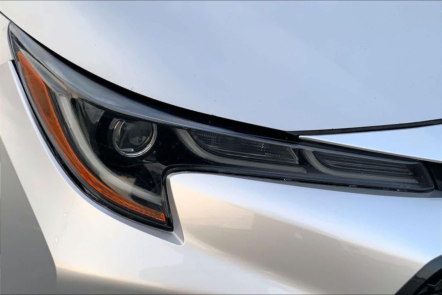 Used 2022 Classic Silver Metallic Toyota XSE image 26