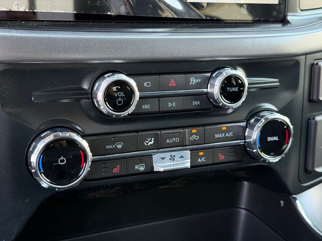New 2026 Avalanche Ford XLT image 11