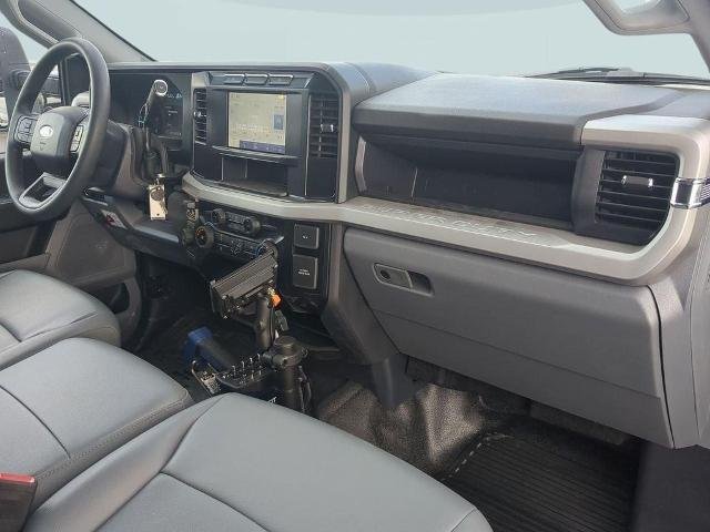 New 2024 Oxford White Ford F-550® XL image 23