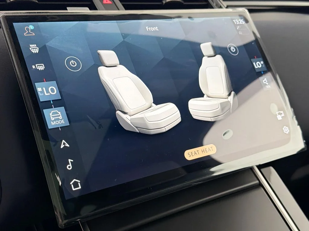 New 2026 Fuji White Land Rover S image 21