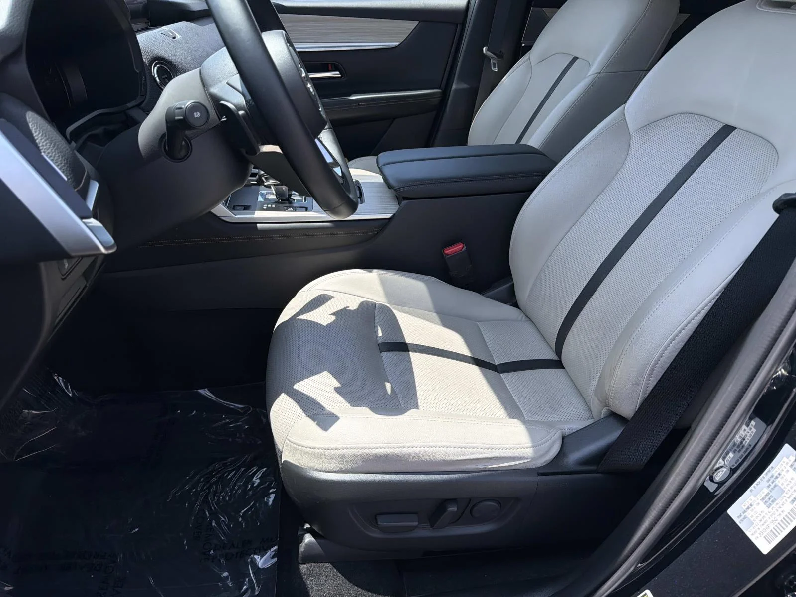Used 2024 DEEP CRYSTAL BL Mazda Preferred AWD image 19