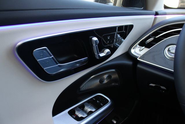 2026 Mercedes-Benz E-Class E350 - Photo 23