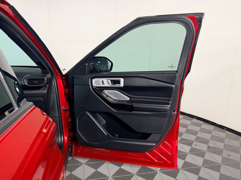 Used 2021 Red Ford ST image 37