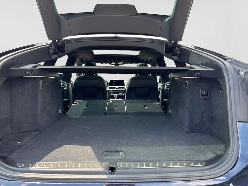 Used 2018 Black BMW 640 Gran Turismo i xDrive image 45