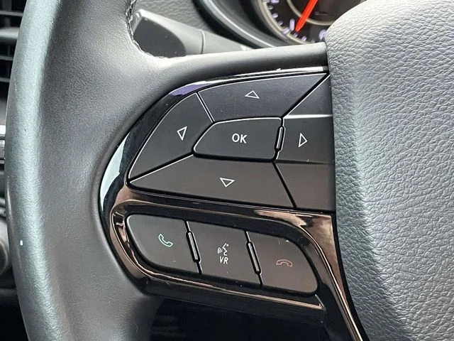 Certified Used 2019 Diamond Black Jeep Latitude Plus image 20