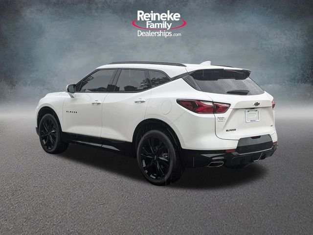 Used 2021 Iridescent Pearl Tricoat Chevrolet RS image 8