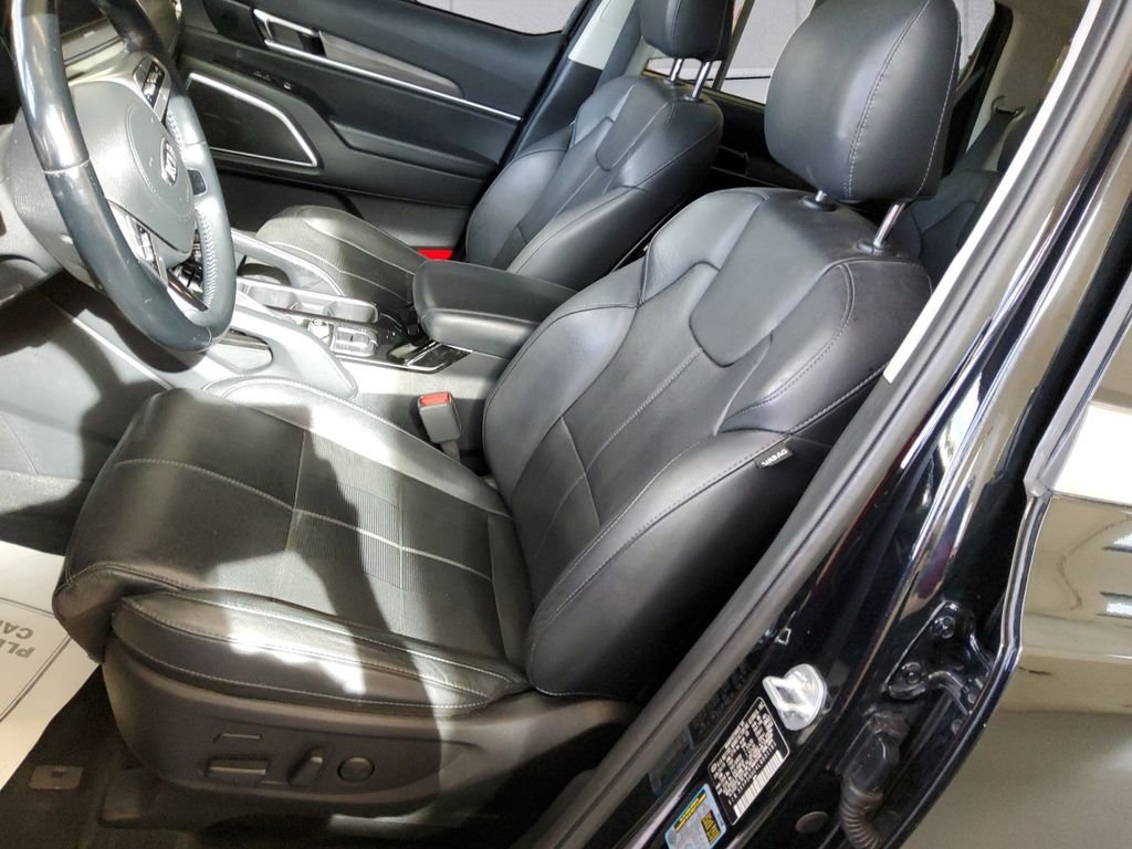 Certified Used 2020 Black Kia SX image 8