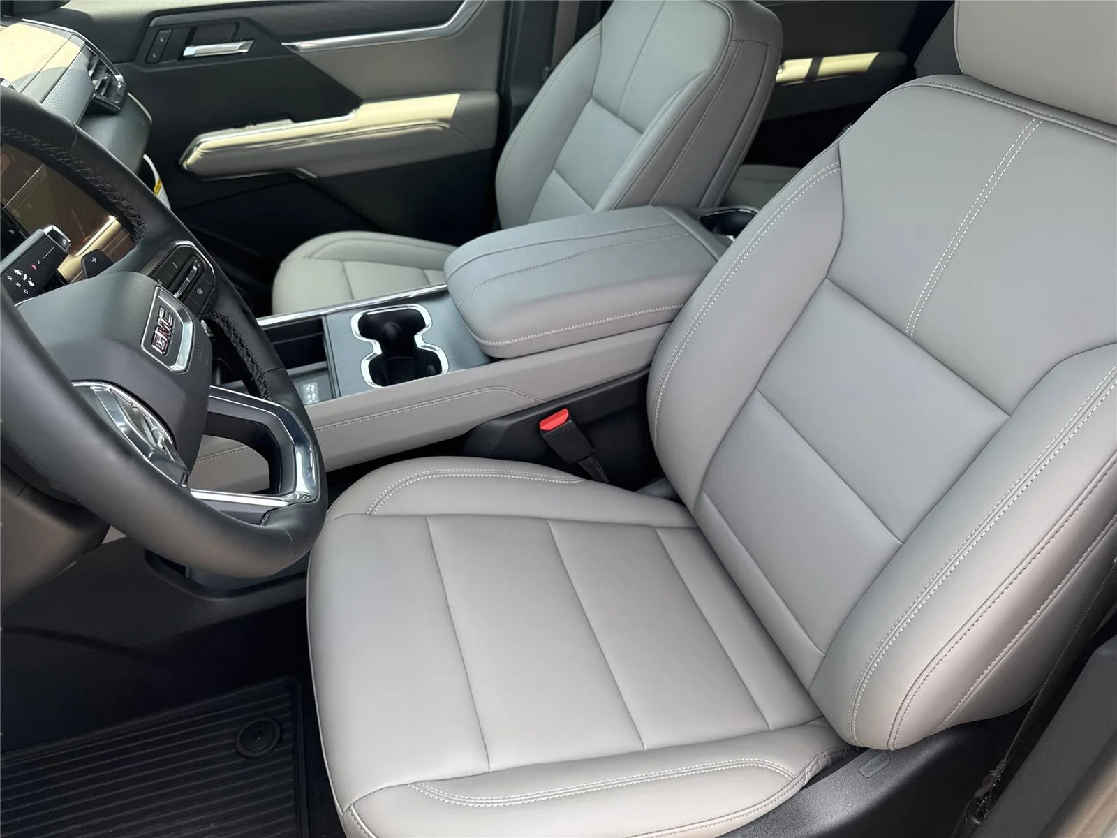 New 2026 Sterling Metallic GMC Elevation image 38