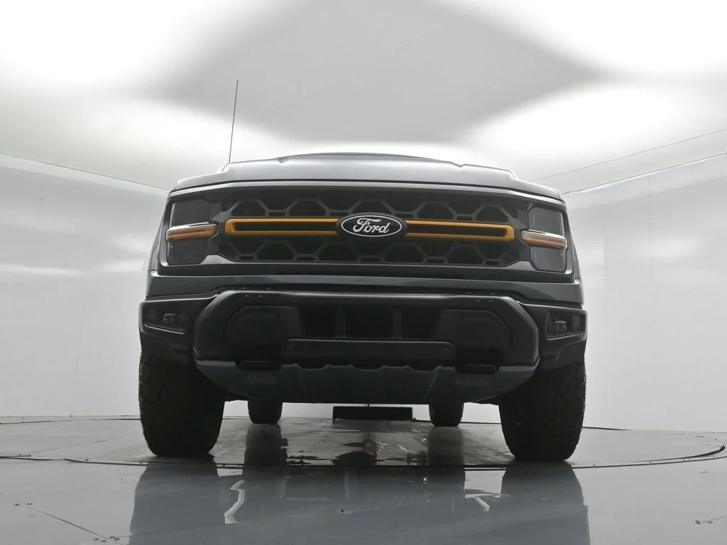 New 2026 Carbonized Gray Metallic Ford Tremor image 44