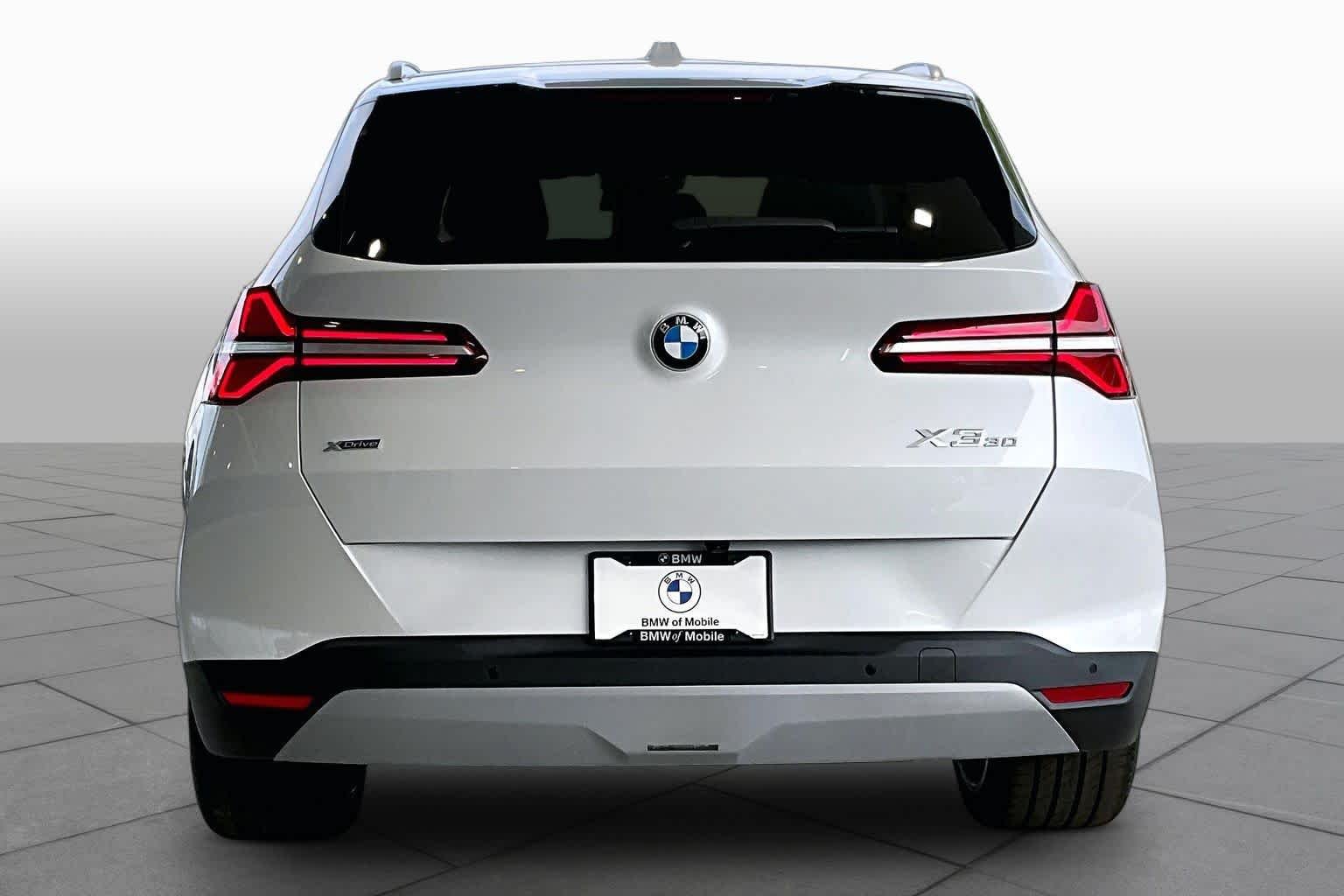 New 2026 Mineral White Metallic BMW 30 xDrive image 4